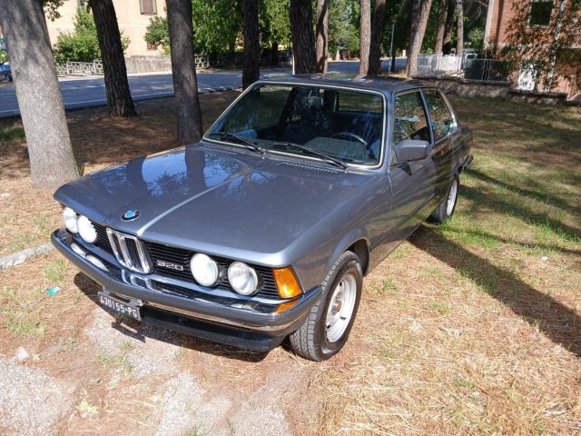 BMW 320 usata 1