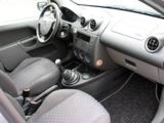 FORD Fiesta usata, con Servosterzo