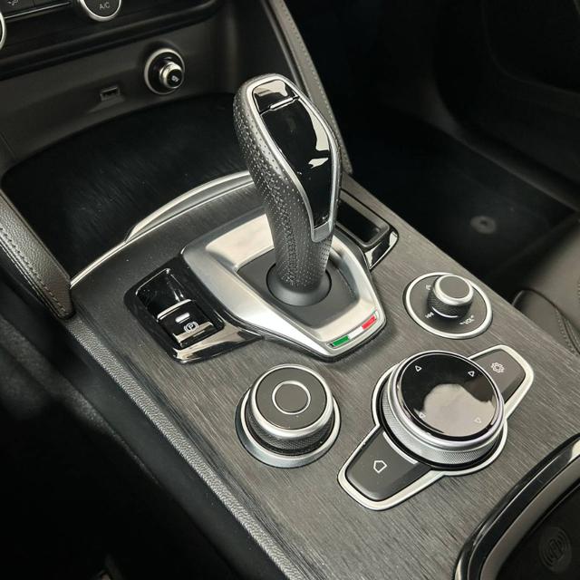ALFA ROMEO Stelvio usata, con Touch screen