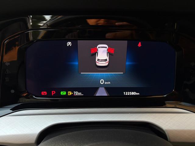 VOLKSWAGEN Golf usata, con Touch screen