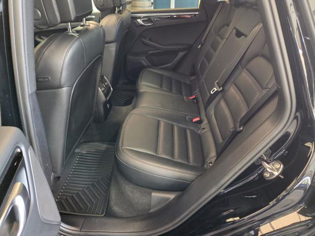 PORSCHE Macan usata, con Autoradio