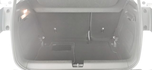OPEL Crossland X usata, con Sedile posteriore sdoppiato