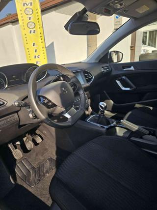 PEUGEOT 308 usata, con Climatizzatore