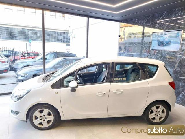 OPEL Meriva usata, con Autoradio