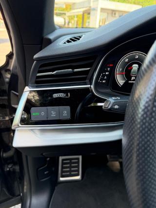 AUDI Q8 usata 25