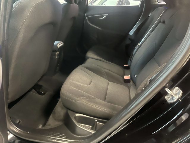 VOLVO V40 Cross Country usata, con Chiusura centralizzata