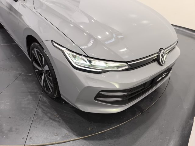VOLKSWAGEN Golf usata, con Autoradio digitale