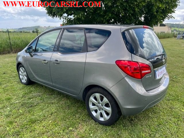 OPEL Meriva usata, con Autoradio