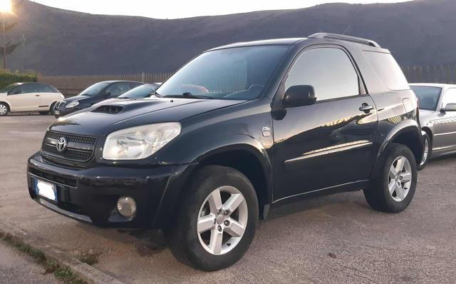TOYOTA RAV 4 MY23 usata, con Airbag