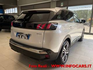 PEUGEOT 3008 usata, con Airbag