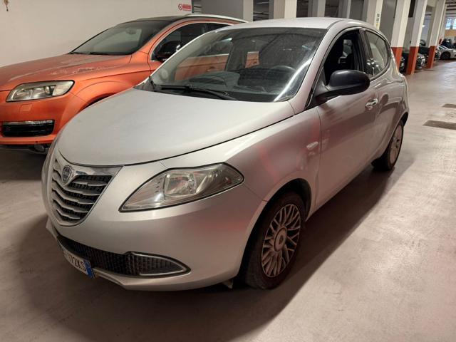 LANCIA Ypsilon usata, con ABS