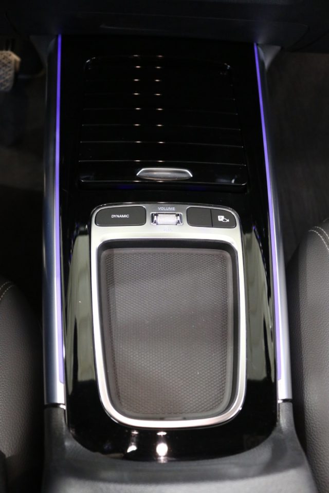 MERCEDES-BENZ GLA 200 usata 26