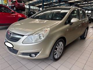 OPEL Corsa usata, con Airbag