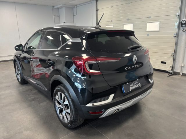 RENAULT Captur usata, con Sedile posteriore sdoppiato