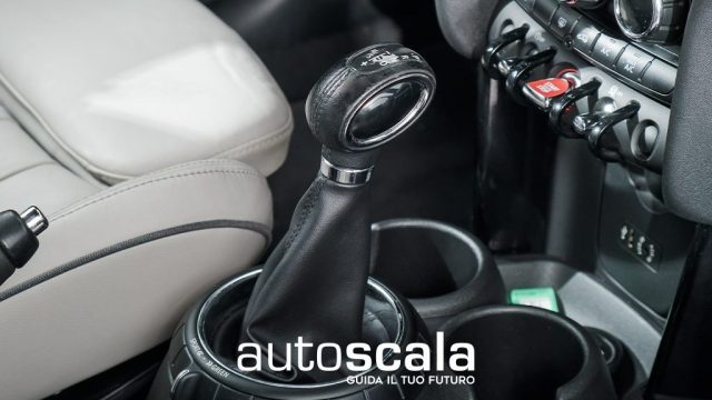 MINI Cooper usata, con USB