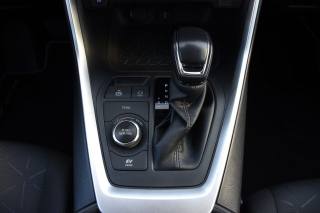 TOYOTA RAV 4 MY23 usata, con Sistema di navigazione