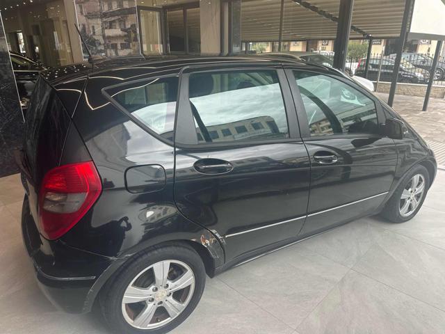 MERCEDES-BENZ A 160 usata, con Controllo automatico clima