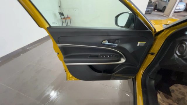 JEEP Avenger usata, con Touch screen