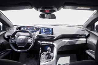 PEUGEOT 5008 usata, con Sensore di luce
