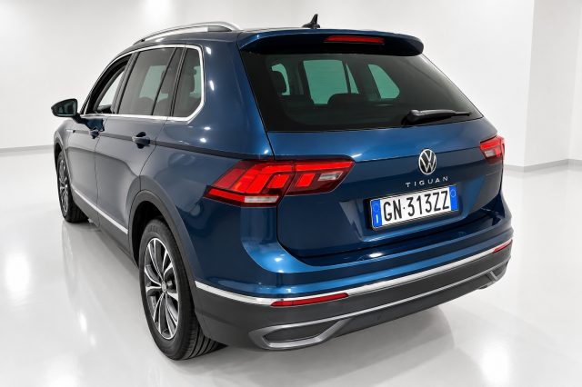 VOLKSWAGEN Tiguan usata, con Airbag laterali