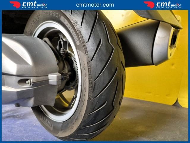 SUZUKI Burgman AN 400 usata 13