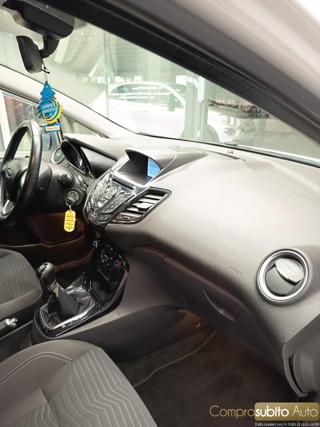 FORD Fiesta usata 27