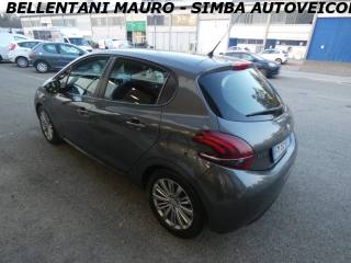 PEUGEOT 208 usata, con Autoradio
