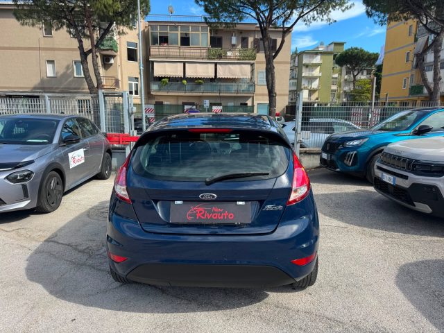 FORD Fiesta usata, con Autoradio