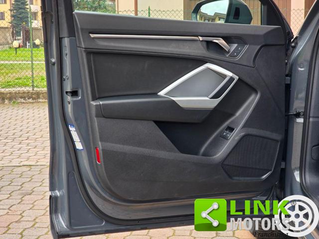 AUDI Q3 usata, con Sensori di parcheggio posteriori