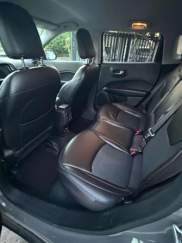 JEEP Compass usata, con Autoradio digitale