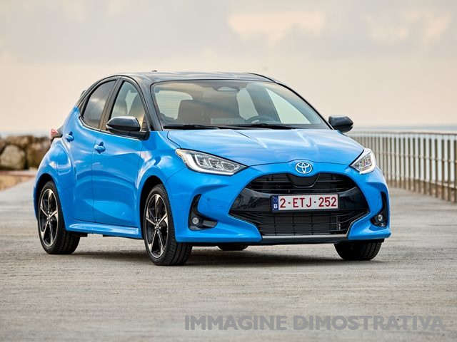 TOYOTA Yaris usata, con ABS