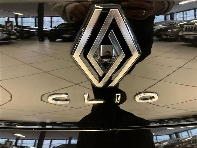 RENAULT Clio usata 24