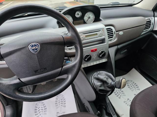 LANCIA Ypsilon usata, con Sedile posteriore sdoppiato