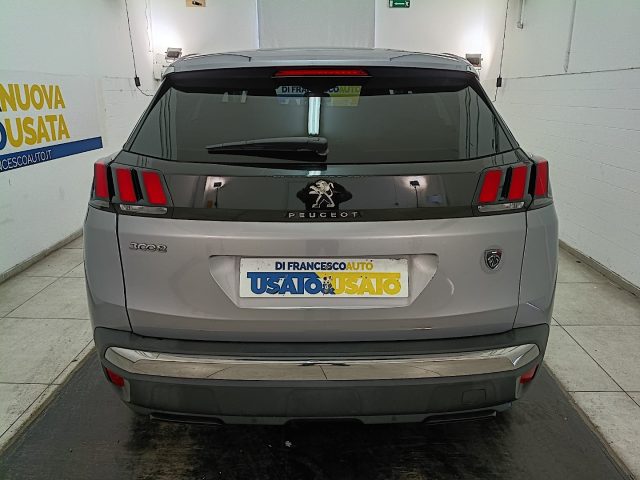 PEUGEOT 3008 usata, con Fendinebbia