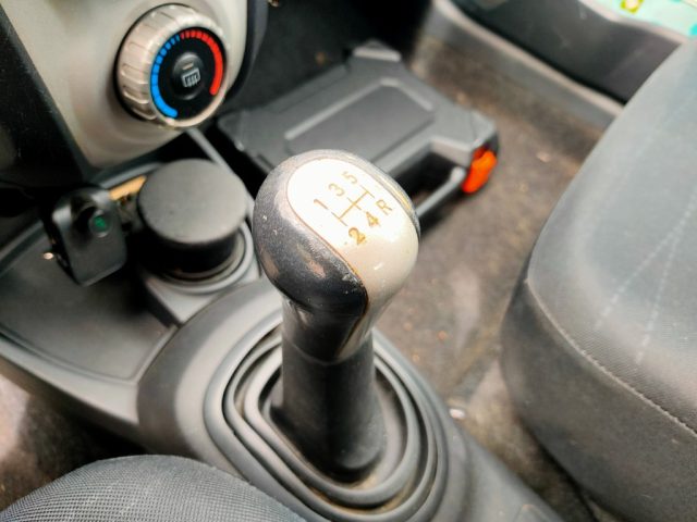 TOYOTA Yaris usata, con Servosterzo