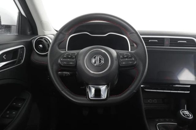 MG ZS usata 8