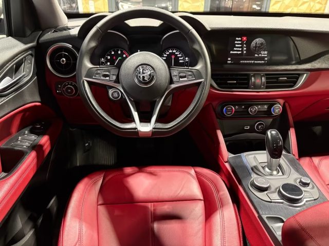 ALFA ROMEO Stelvio usata, con Volante in pelle