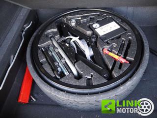 VOLKSWAGEN Touareg usata 35