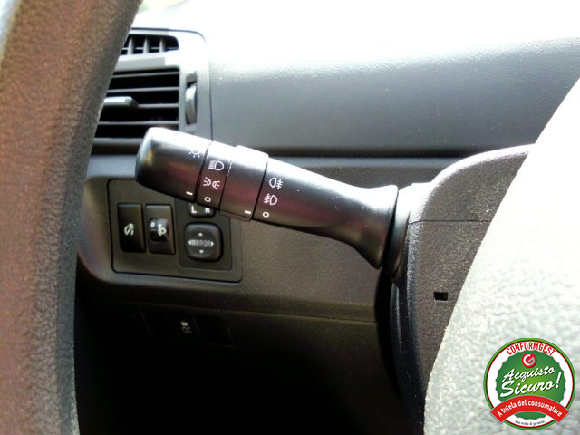 TOYOTA Verso usata 22