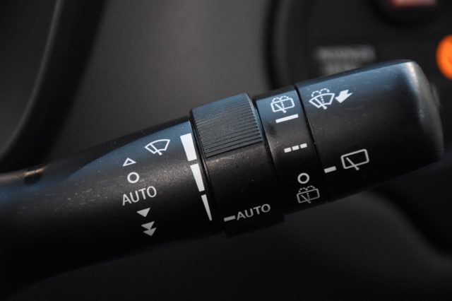 TOYOTA Yaris usata, con Volante multifunzione