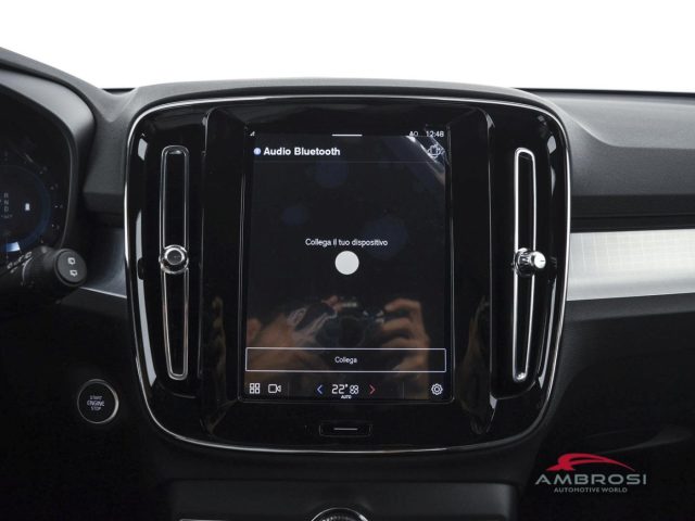 VOLVO XC40 usata 13