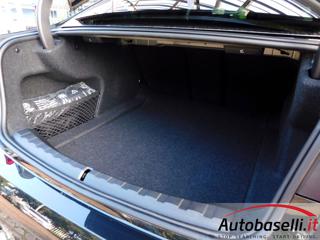 BMW 318 usata, con Apple CarPlay