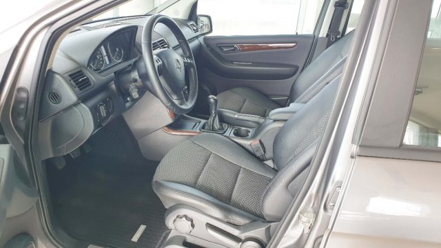 MERCEDES-BENZ A 160 usata, con Boardcomputer
