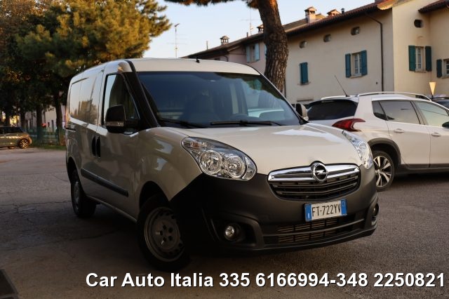 OPEL Combo usata 73