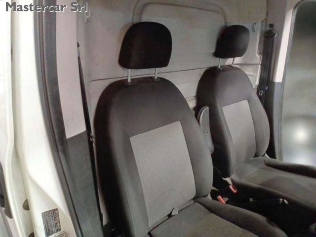 FIAT Doblo usata, con Park Distance Control