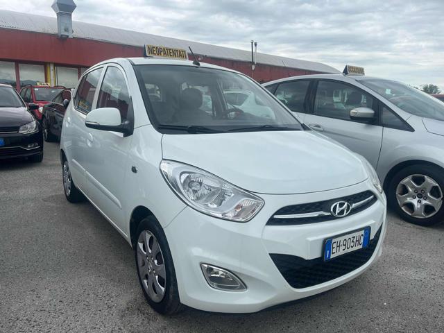 HYUNDAI i10 usata, con Airbag