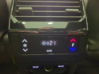 PEUGEOT 5008 usata, con Sensore di luce