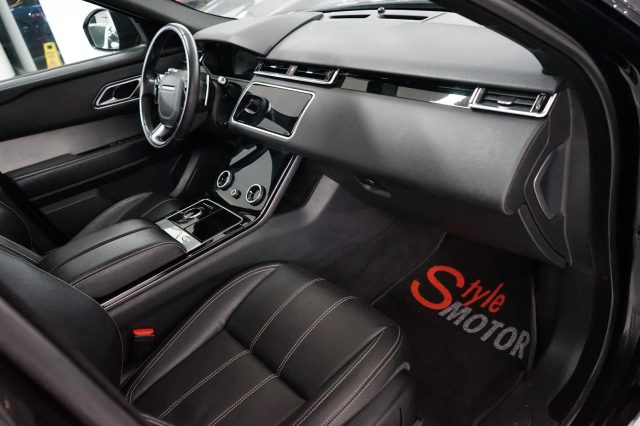 LAND ROVER Range Rover Velar usata, con Sensori di parcheggio posteriori