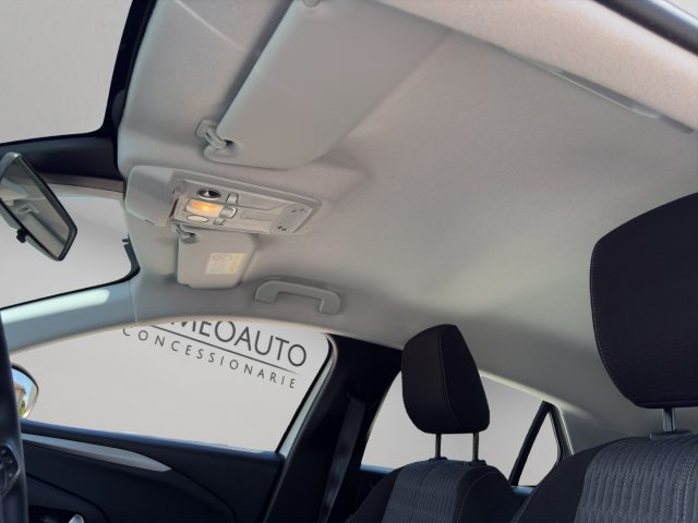 OPEL Corsa usata, con Airbag testa