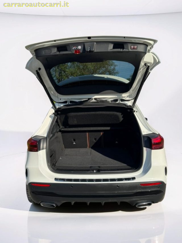 MERCEDES-BENZ GLA 200 usata, con Boardcomputer